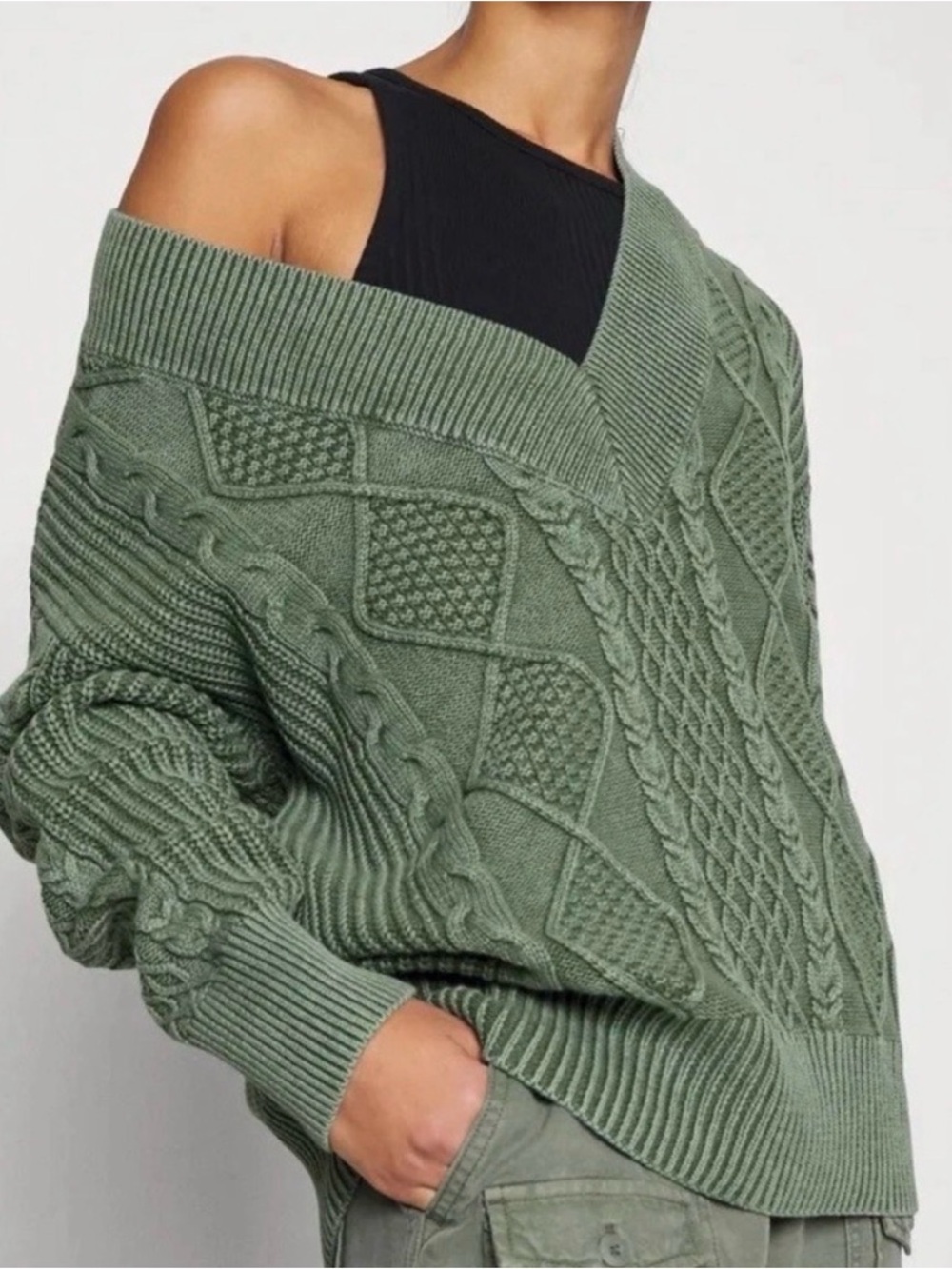 Aerie Olive Green Oversized Cable Knit V Neck Pullover Sweater Sz M